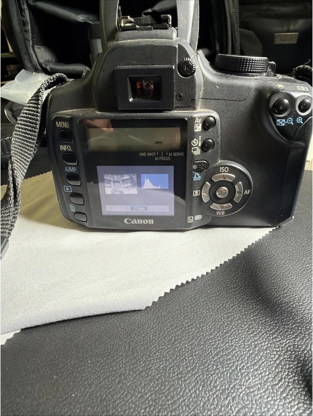 Canon EOS Rebel XS 35mm Film Camera w Battery, Charger, Bag Tested/working